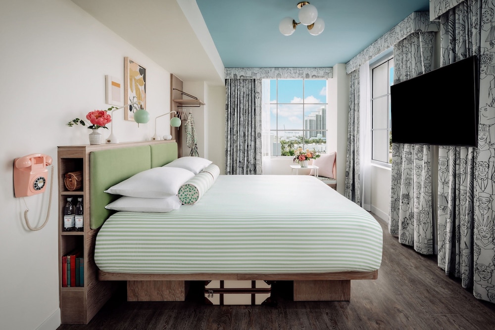 Room, 1 King Bed - Photo 1