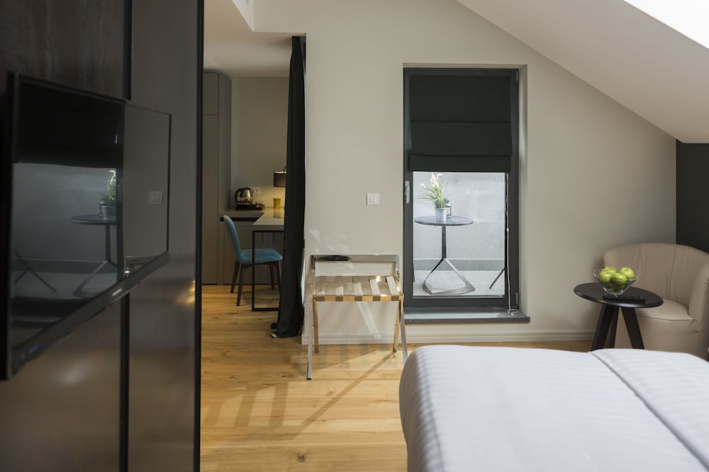 Deluxe Double or Twin Room, Balcony, City View