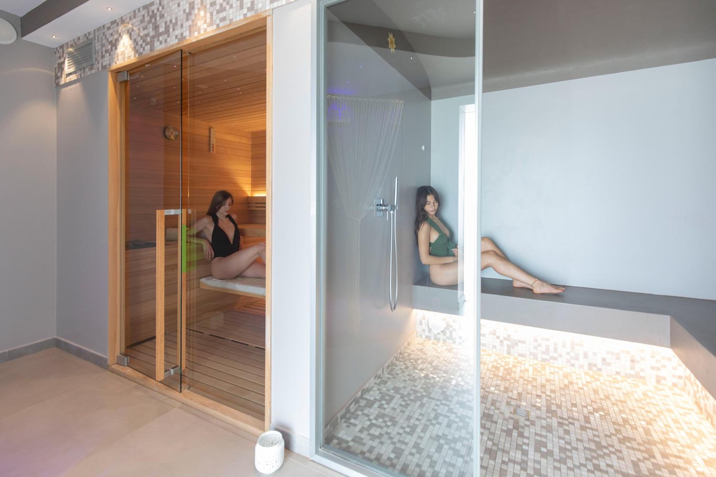 Deluxe Double Room with Spa Package photo 1