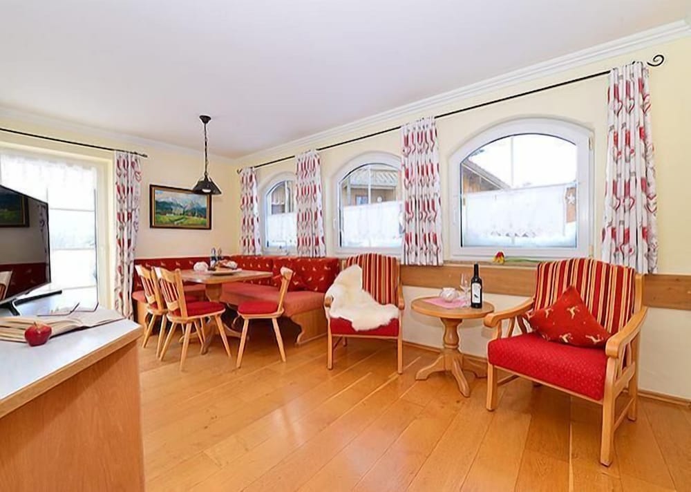 Apartment (Alpenrose) photo 2