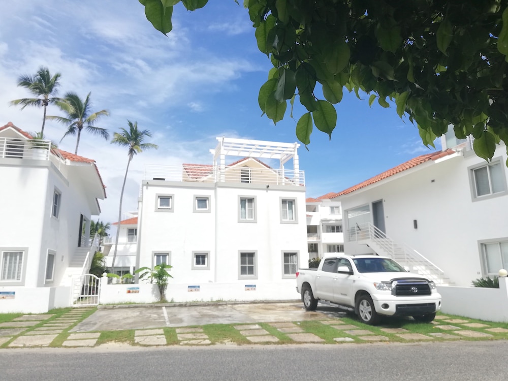 Family Condo, 2 Bedrooms, Pool View, Ground Floor photo 2