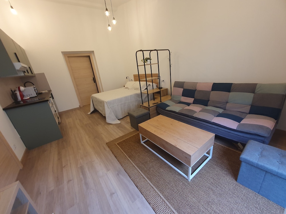 Studio, Courtyard View, Ground Floor