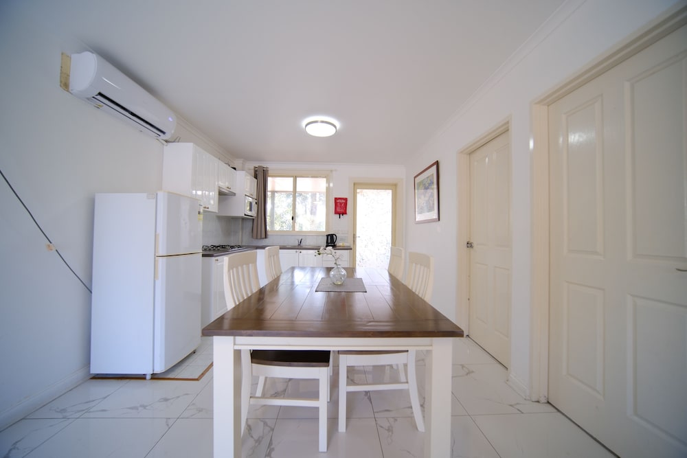 Two Bedroom Apartment - Photo 7