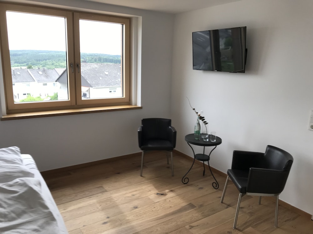Economy Suite photo 1