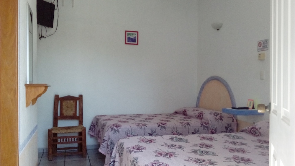 Double Room with A/C photo 2