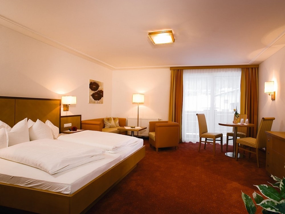 Superior Suite photo 1