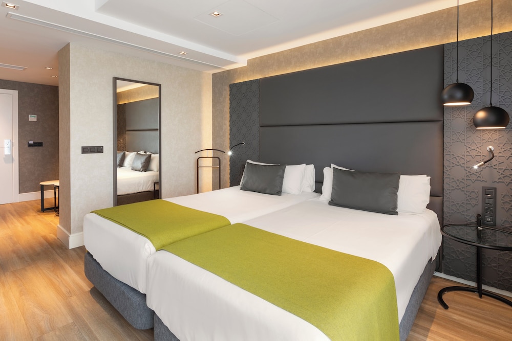 Junior Suite, Terrace (Single Use) - Photo 2