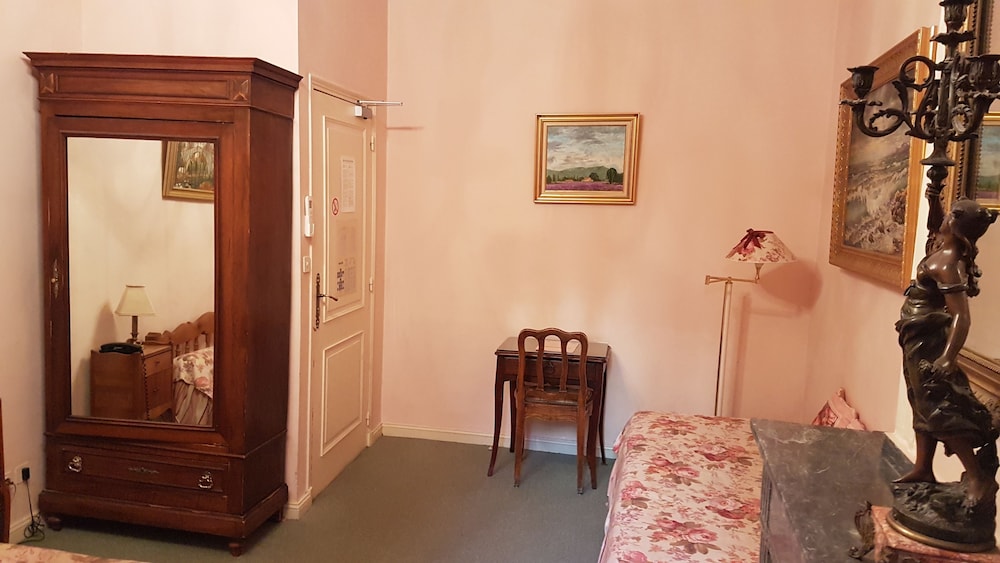 Basic Double or Twin Room photo 2