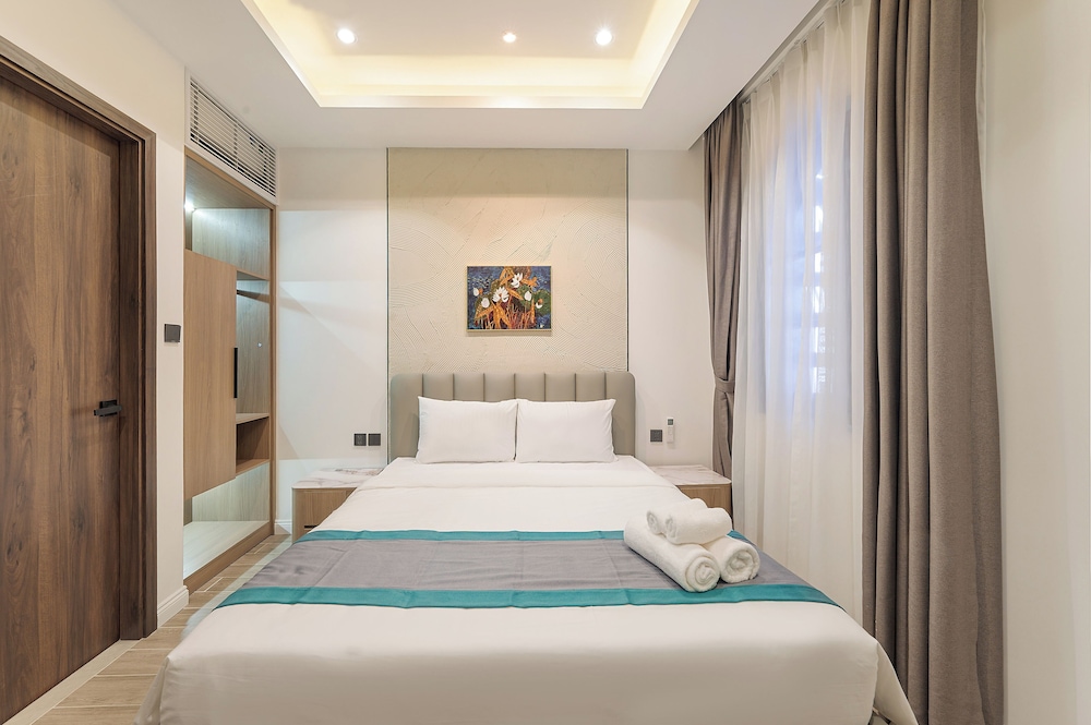 Superior Double Room, City View