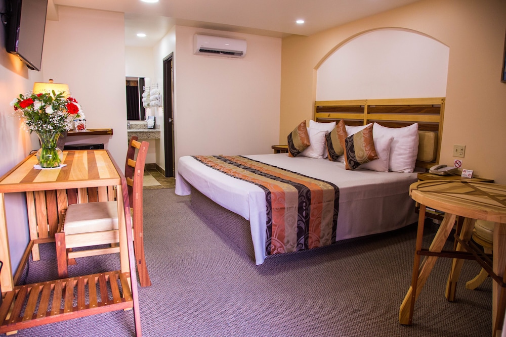 Deluxe Villa, 1 King Bed - Photo 10
