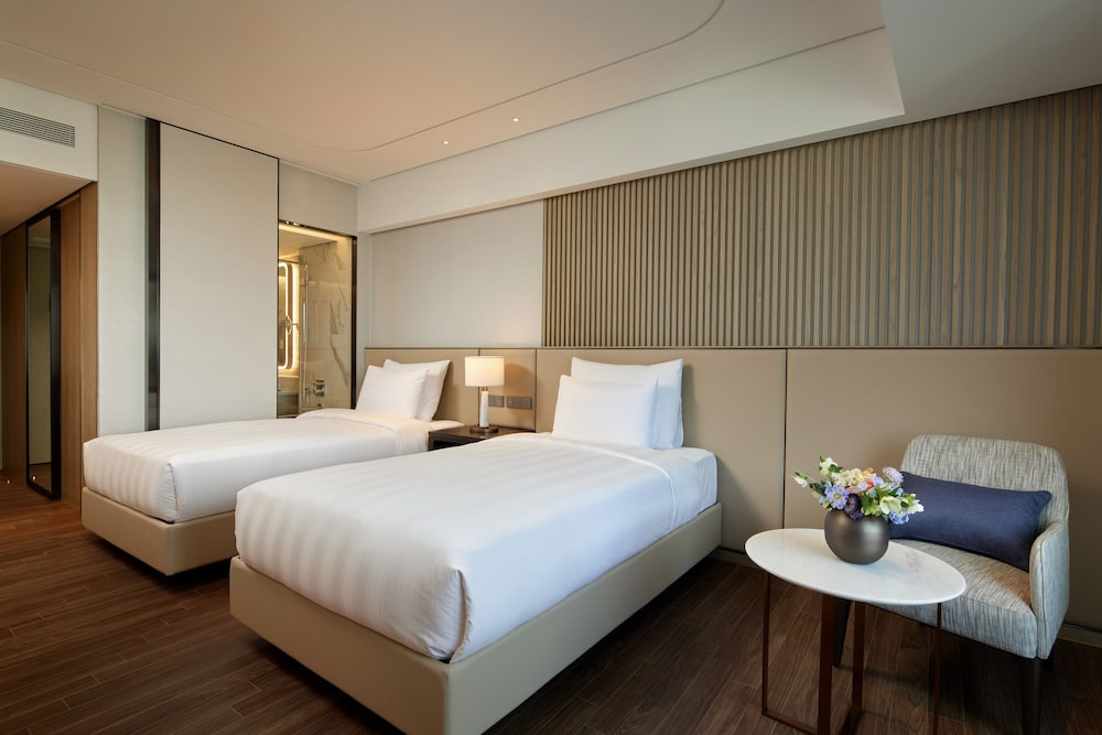 [For Business - 1person] Residential Deluxe Twin Room, Breakfast For 1 Included
