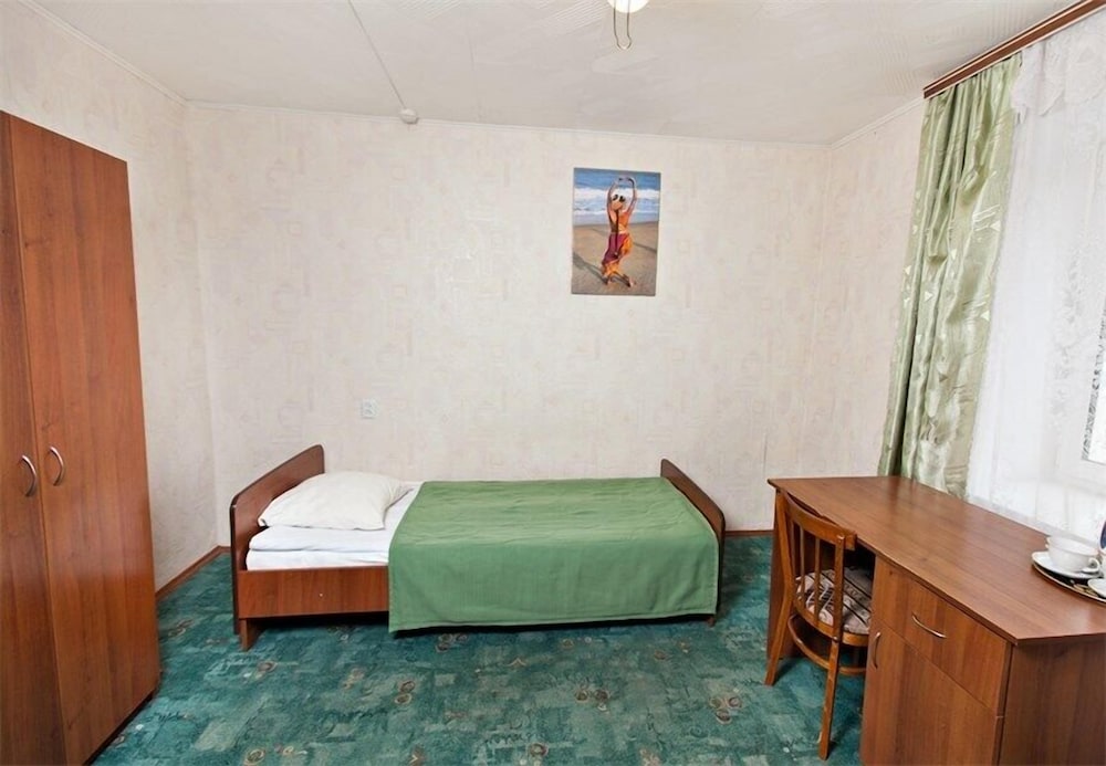 Economy Single Room, Shared Bathroom photo 1