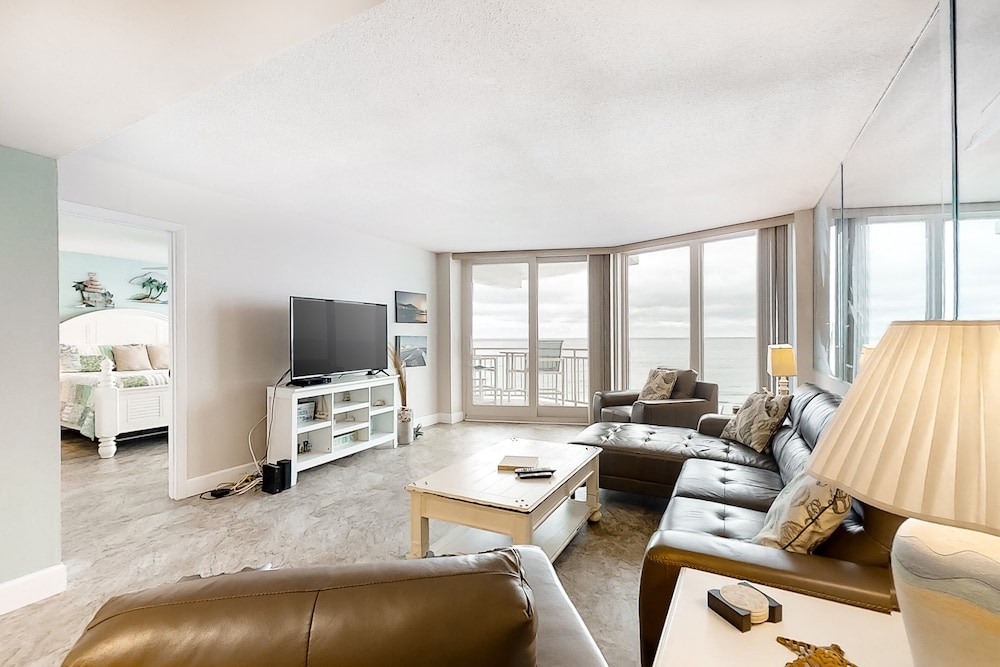 House, Multiple Beds, Balcony, Ocean View (Daytona White Surf 504-OceanZenn)