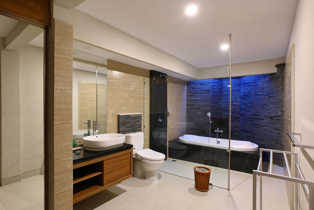 Deluxe Villa, 4 Bedrooms - Photo 4