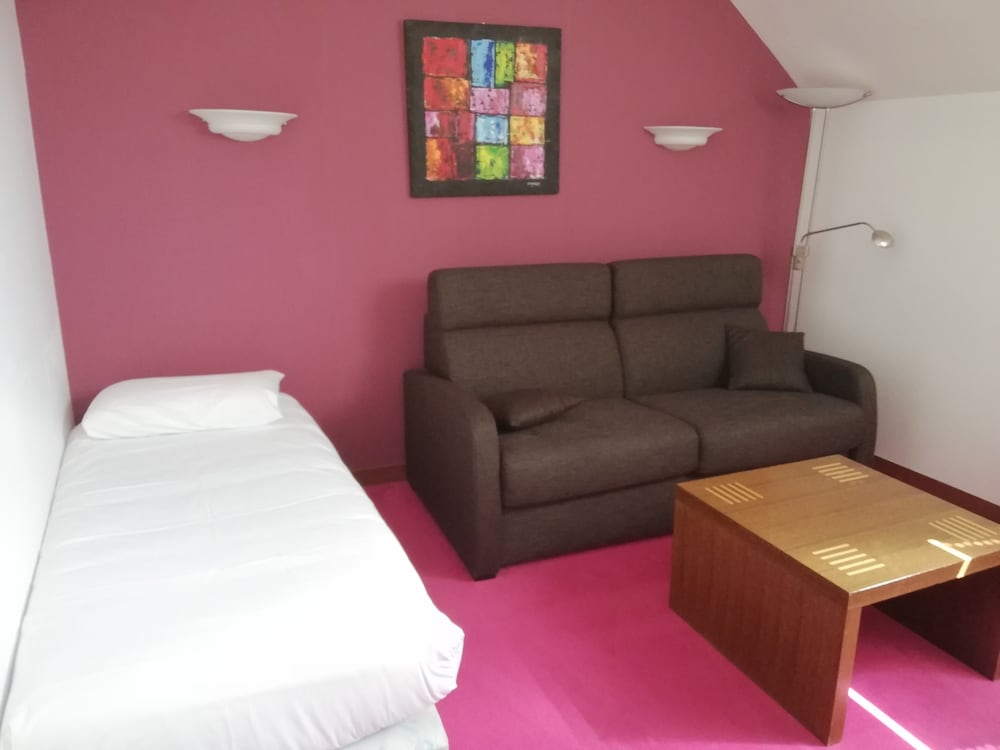 Suite (Quadruple Duplex) photo 3