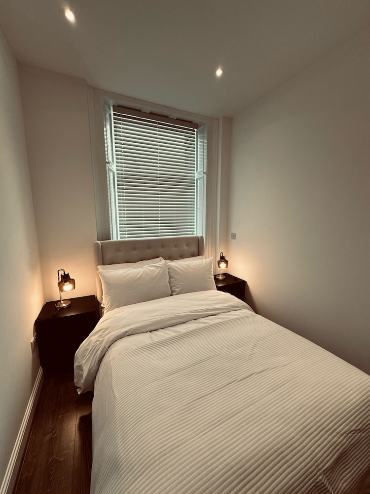 Signature Apartment, 1 Bedroom, Non Smoking, Private Bathroom