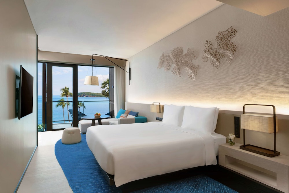 Room, 1 King Bed, Ocean View - Photo 1