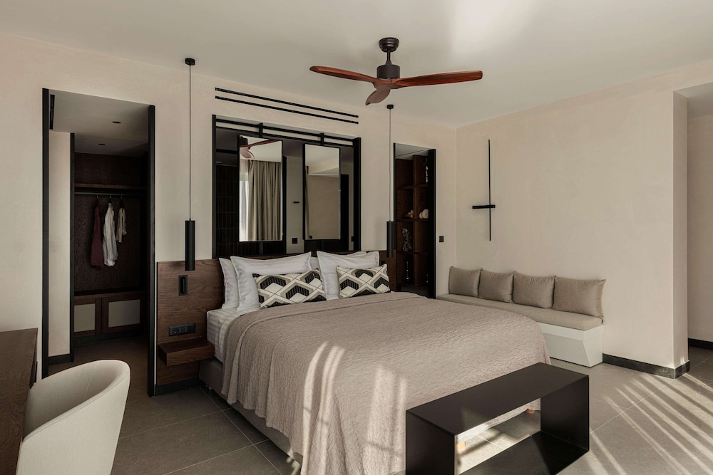 Bungalow Suites