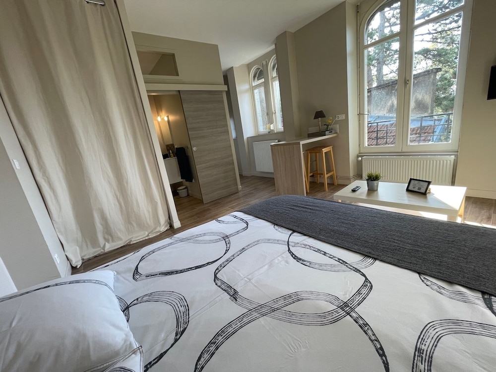 Deluxe Apartment, Ensuite, Park View (Studio Courbet) photo 2