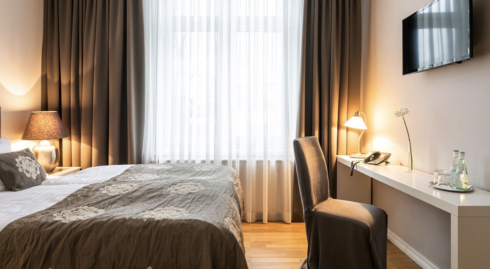 Business Double Room photo 2