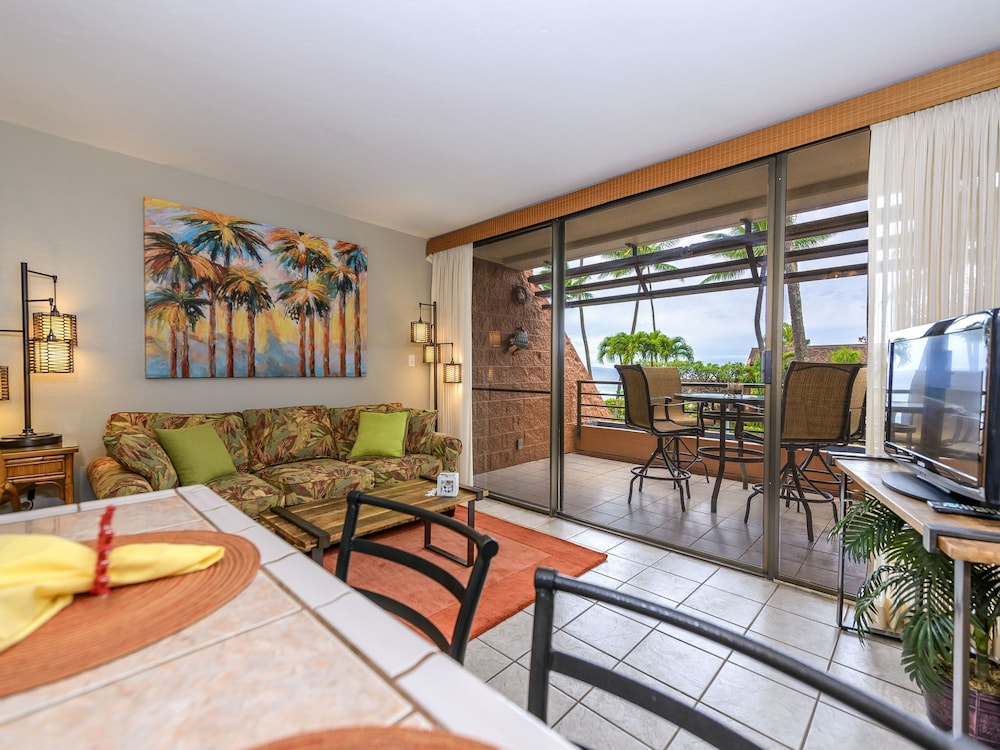 Condo, 1 Bedroom, Patio, Ocean View (Kuleana 313) photo 3