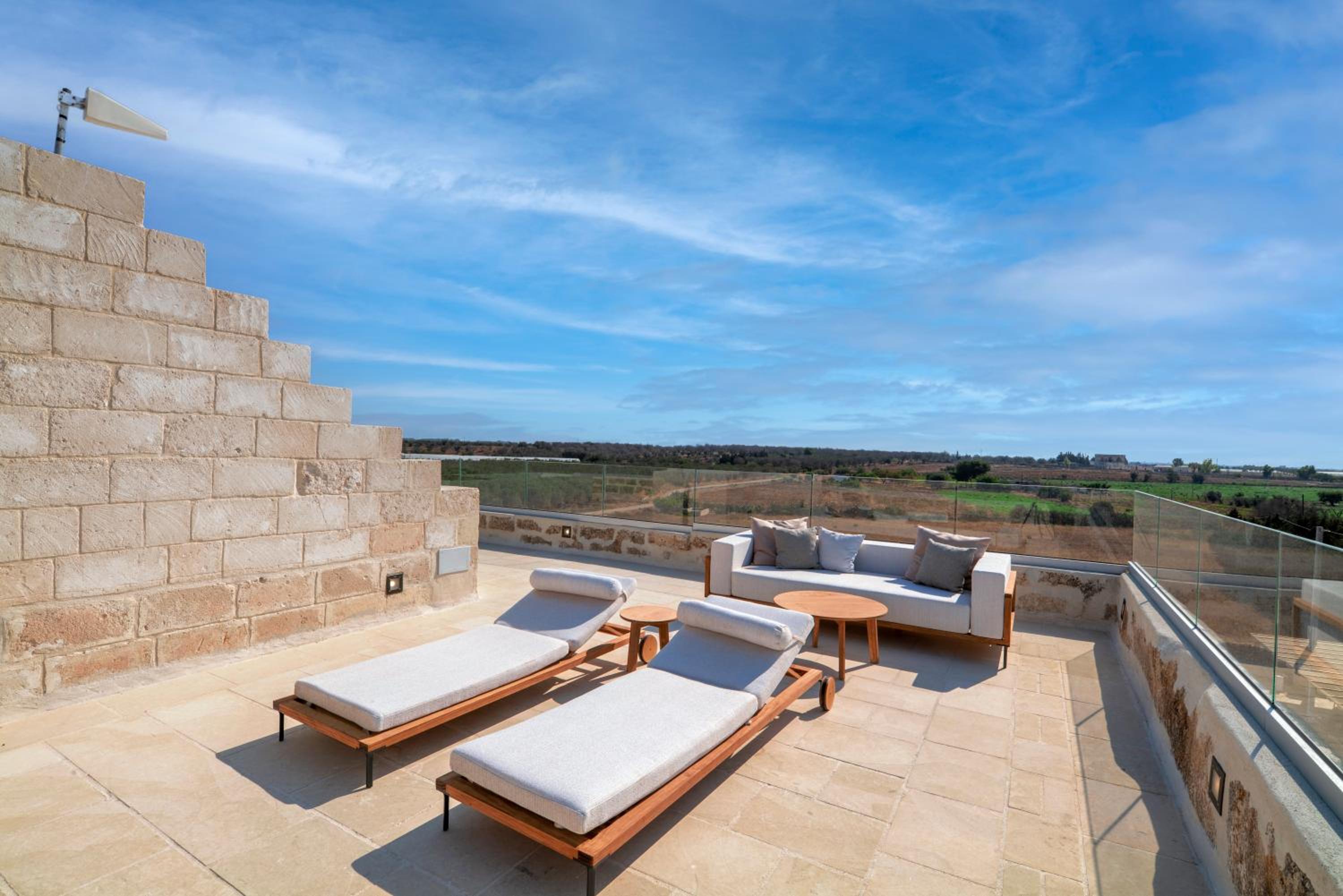 Suite with Terrace - Photo 8