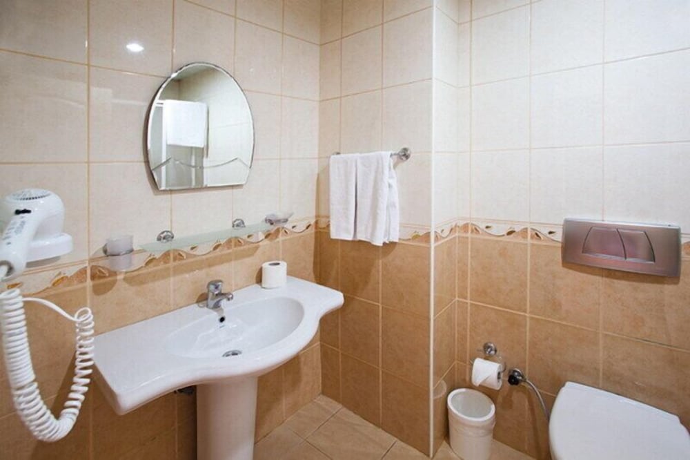 Single Room photo 3