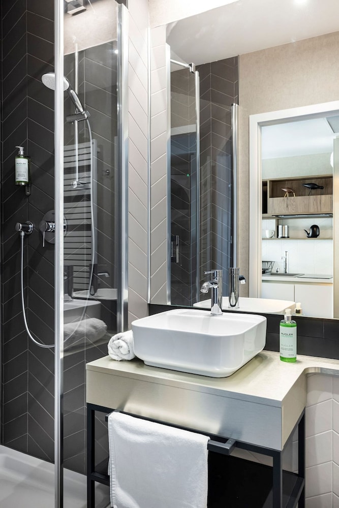 Superior Studio, Private Bathroom - Photo 3