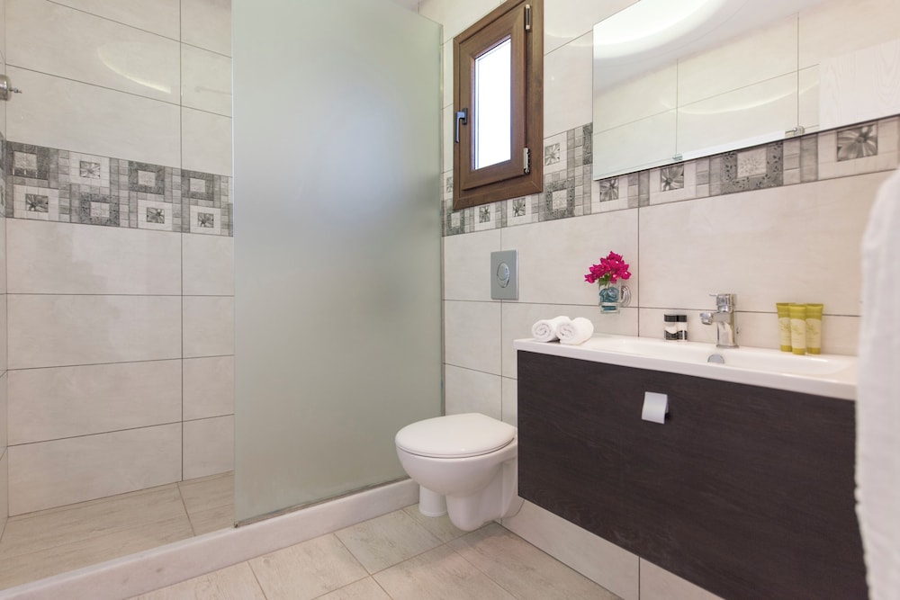 Standard Room - Photo 5
