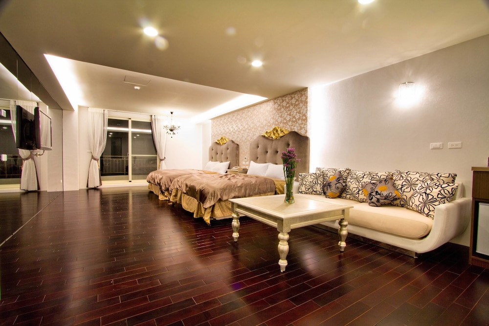 Deluxe Quadruple Room photo 2