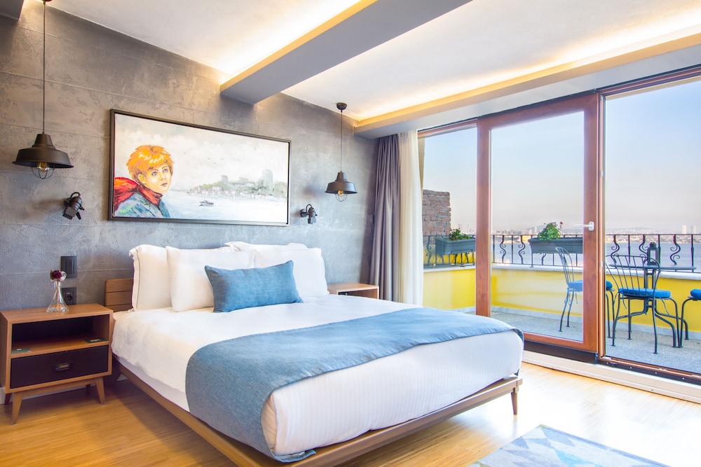 Prime Room with Balcony photo 1