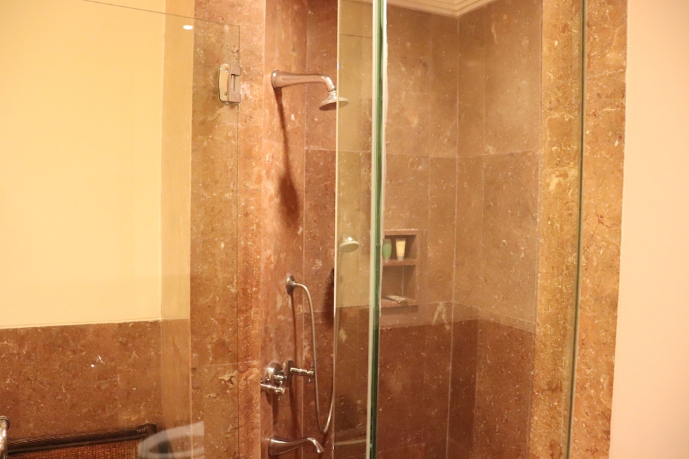 Honeymoon Villa (Free Return Airport Transfer) photo 2
