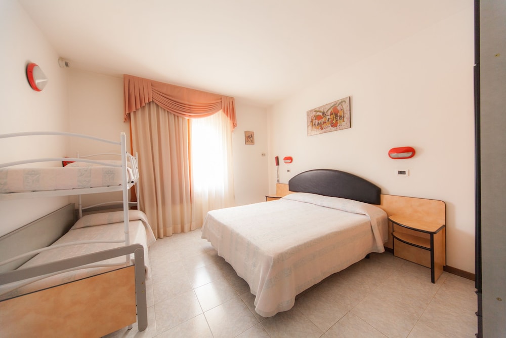 Quadruple Room photo 1