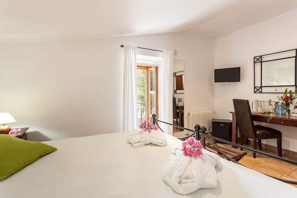 Classic Double Room photo 2