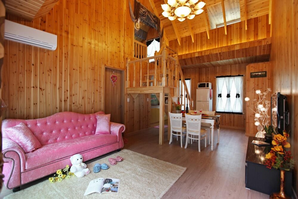 Room (Daalia)