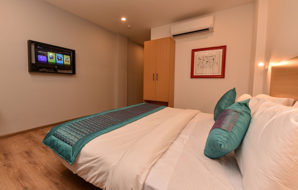 Deluxe Room - Photo 7