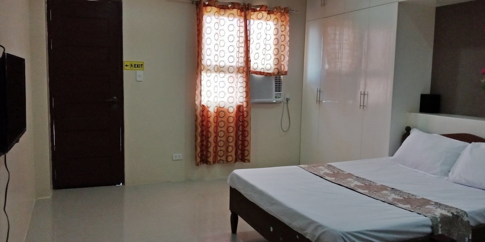 Basic Double or Twin Room, 1 Double Bed photo 3