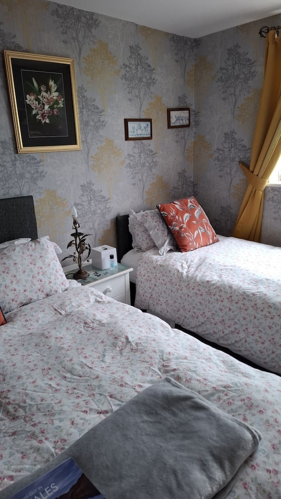 Economy Triple Room, Ensuite, Courtyard View (Hartleyburn ) photo 2