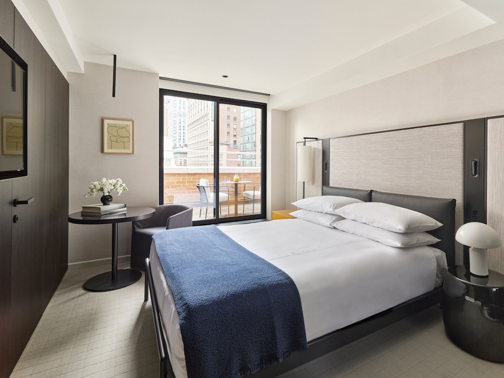 Premium Empire State Room with Terrace