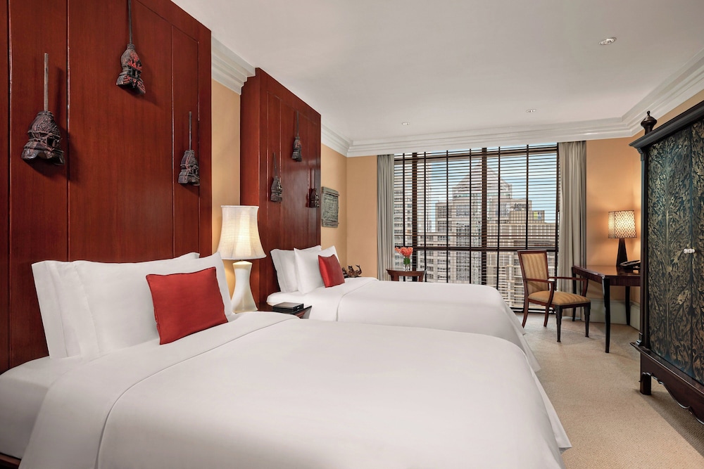 Royal Suite, 2 Bedrooms thumbnail 6