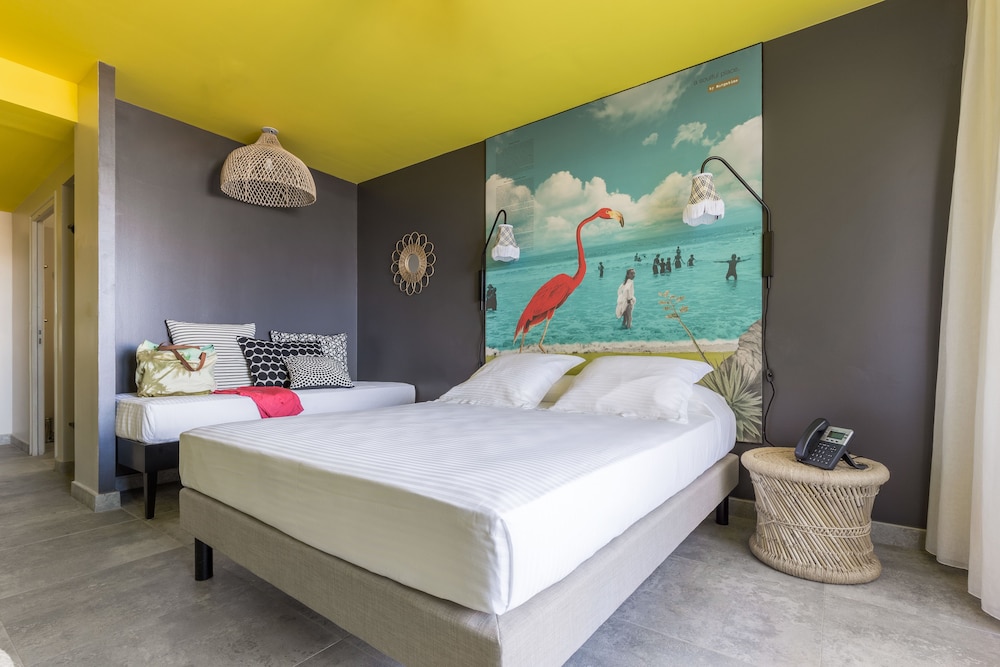 Room (Horizon)