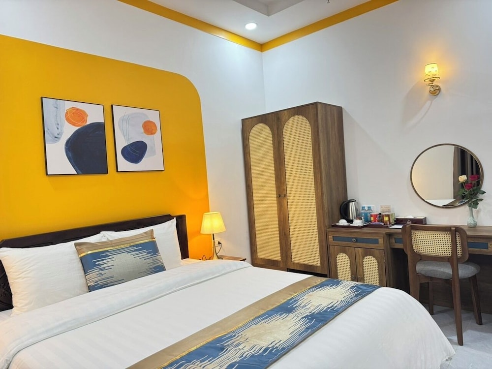 Deluxe Double or Twin Room, Courtyard View