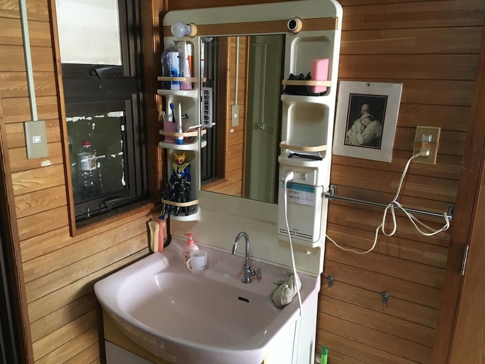 Twin Room(Check-In 14:00-21:00 Only) photo 3