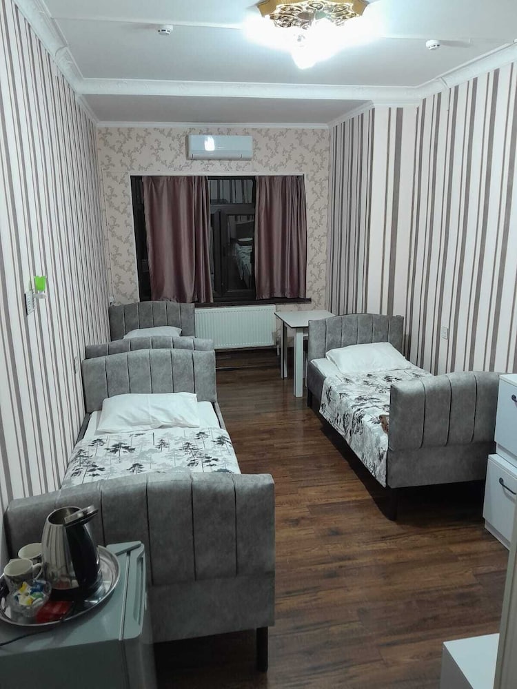 Standard Triple Room, Refrigerator, City View