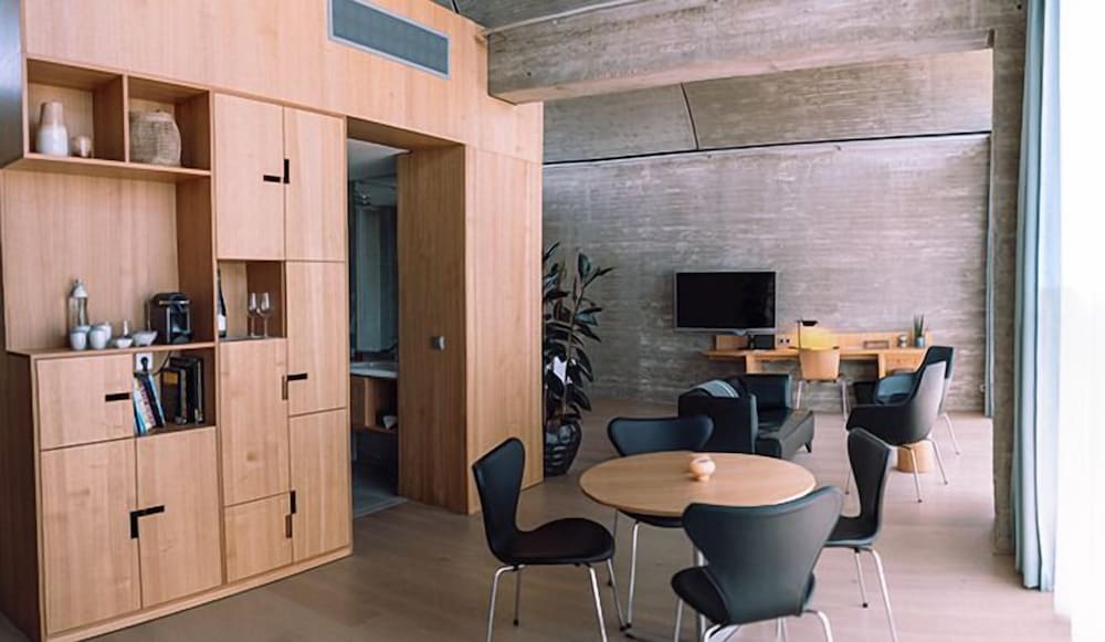 Studio Suite photo 2