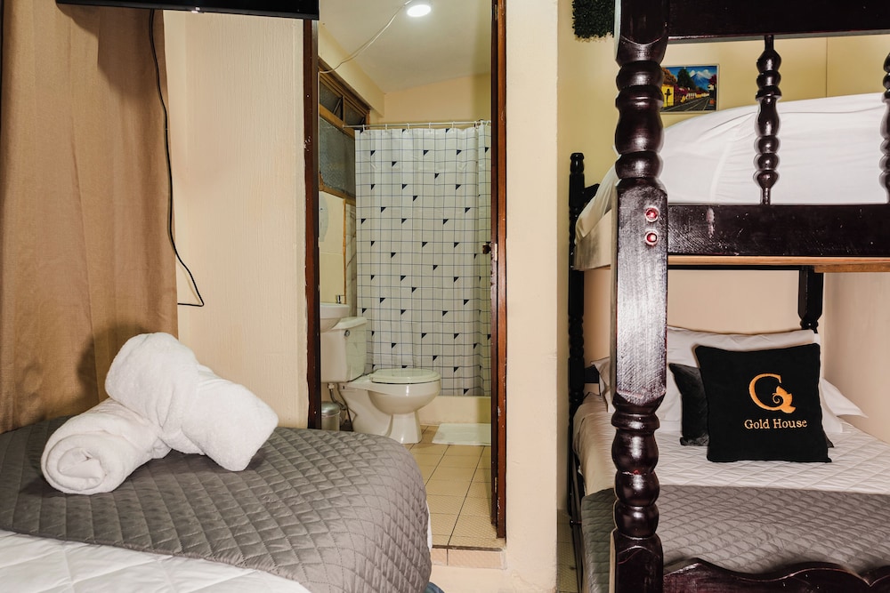 Basic Triple Room, 1 Bedroom photo 3