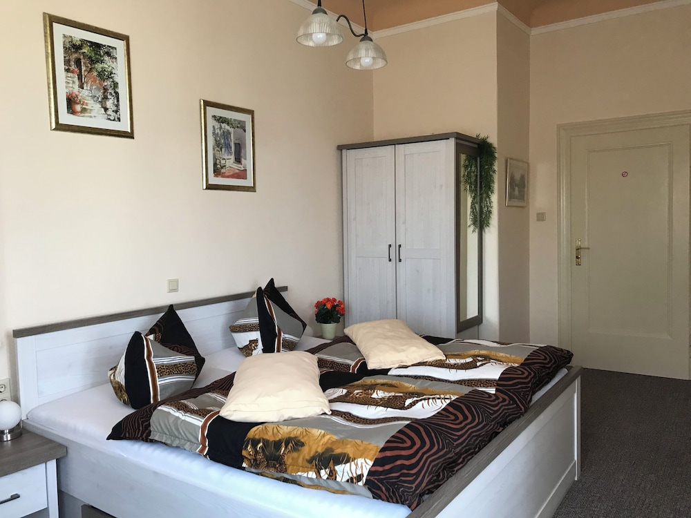 Double Room, Non Smoking, River View (mit Flussblick) photo 2