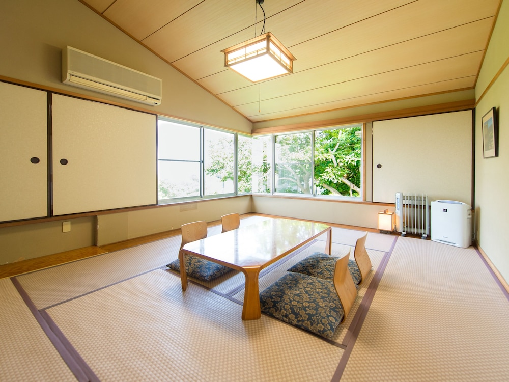 Japanese-Style Room - Smoking photo 3