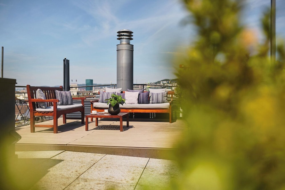 Penthouse (Suite with Rooftop Terrace)