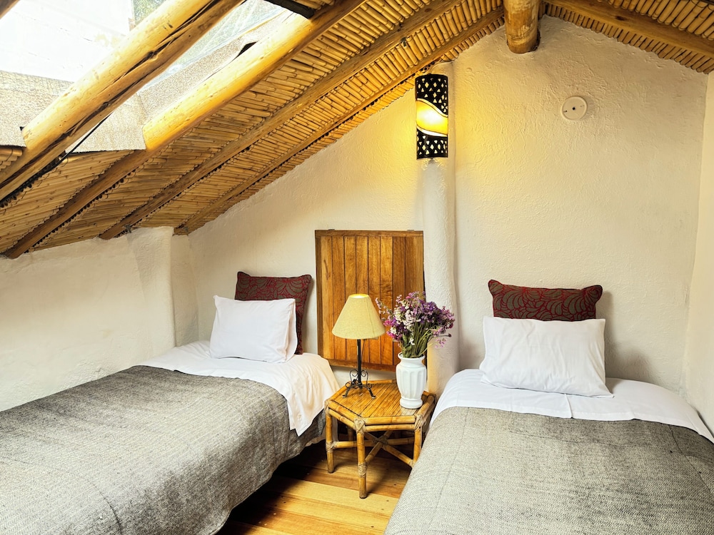 Family Suite, Multiple Beds, Bathtub photo 2